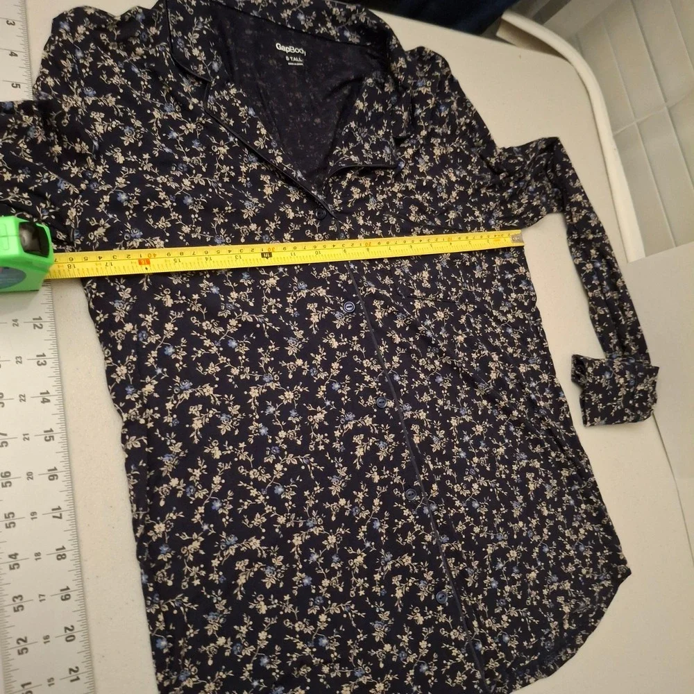 GapBody Womens S Tall‎ Navy Blue Floral Button Down Long Sleeve Pajama Top Shirt